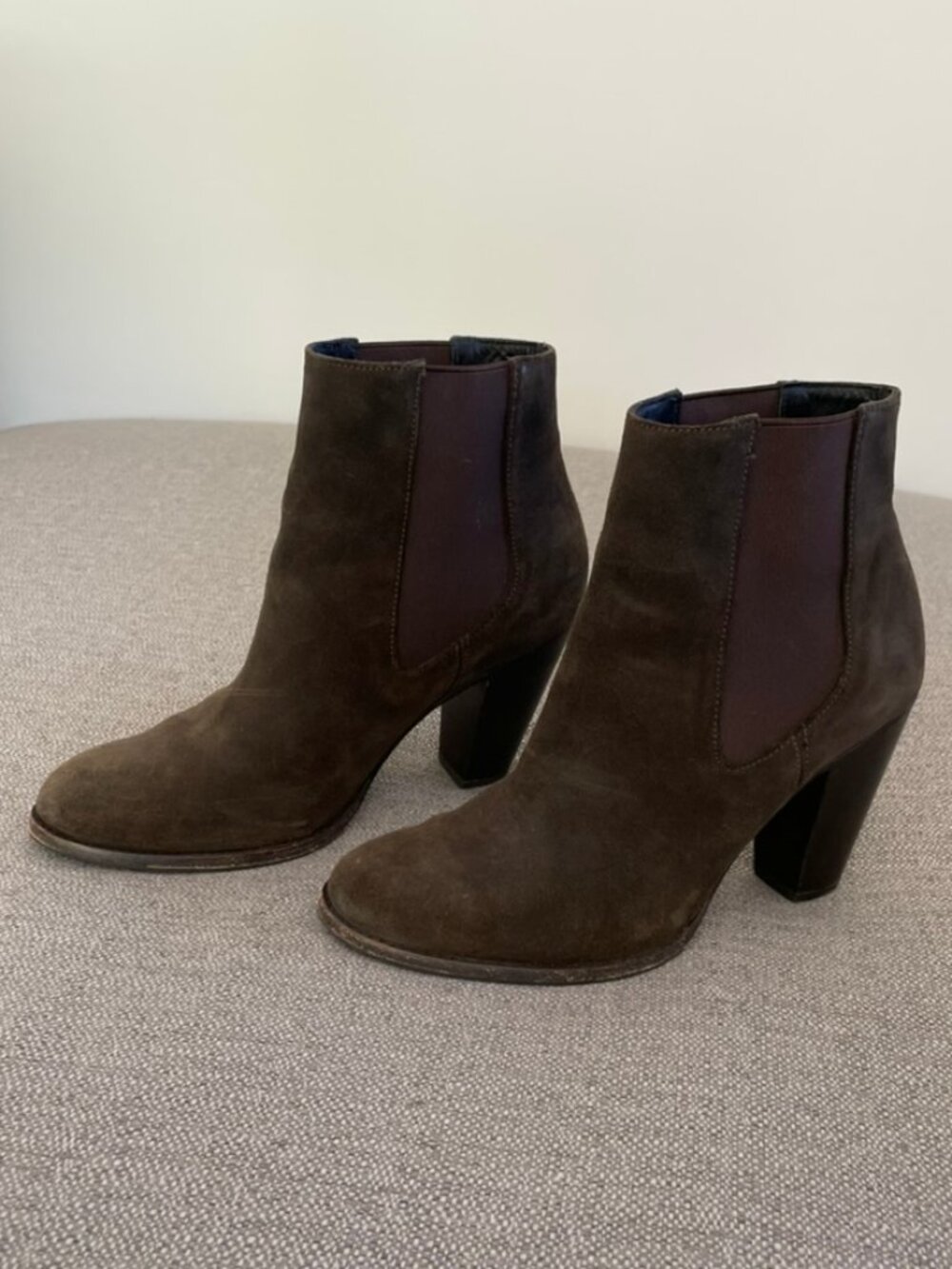 Thursday Boot Company Brown Suede Chelsea Boots 4 Inch Stacked Heel Size Size 9